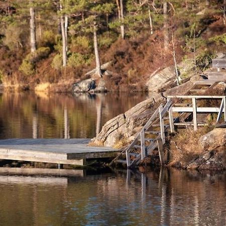 Romslig Og Fin Leilighet 17 Min Til Kristiansand Centrum Nodeland Exterior photo